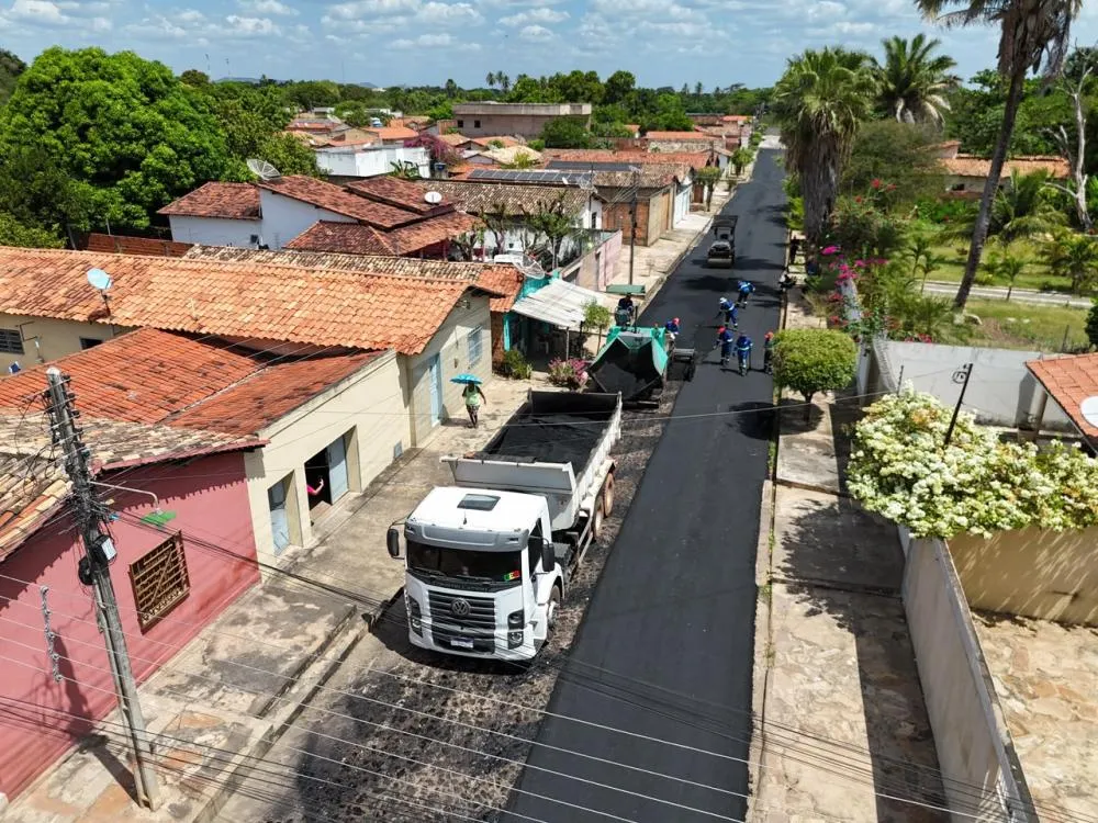 Piripiri Avança em Infraestrutura: Prefeitura e Governo do Estado Iniciam Pavimentação Asfáltica de Ruas Estratégicas